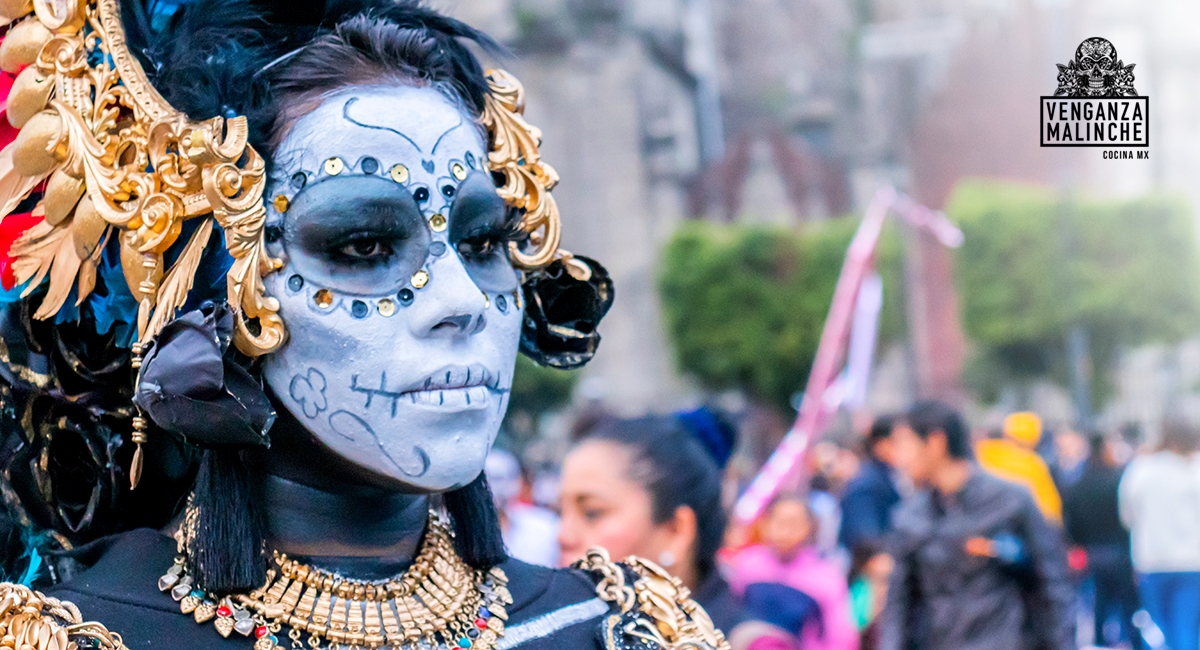 Celebra un carnaval mexicano en el centro de Madrid